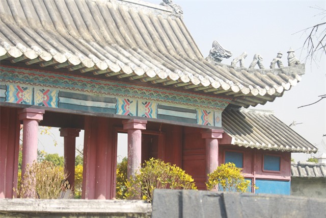 Kiến trúc mang phong cách Hàn Quốc tạo điểm nhấn ấn tượng cho du khách.