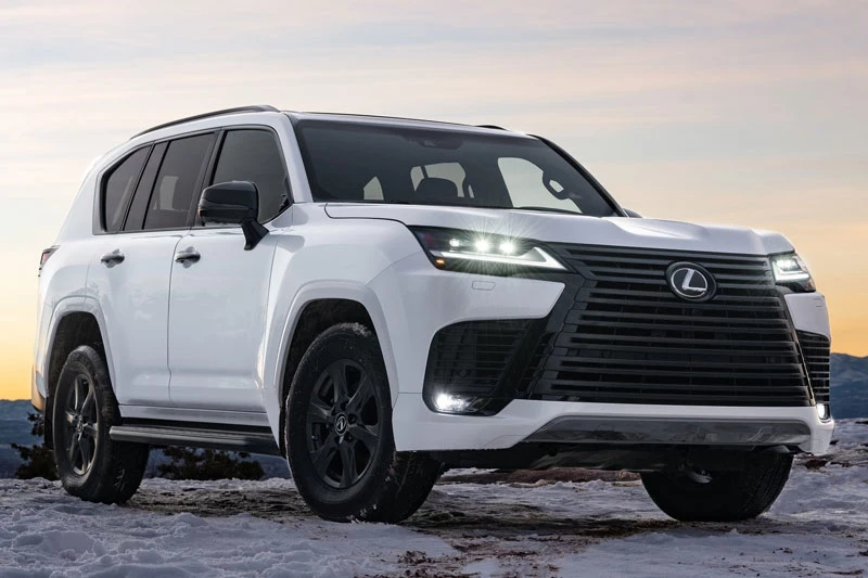 Lexus LX 600 2022.