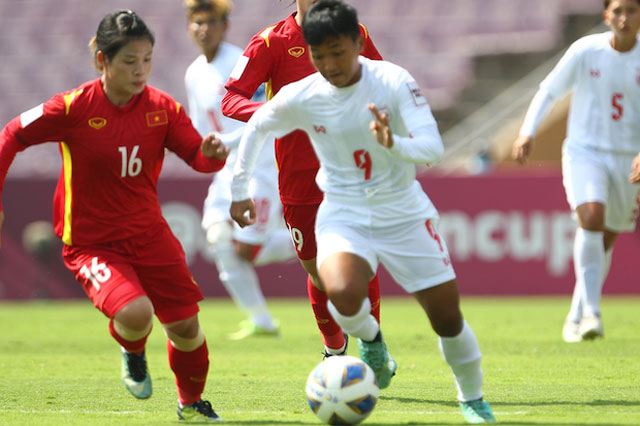ĐT nữ Việt Nam giành vé vào tứ kết Cúp bóng đá nữ châu Á 2022