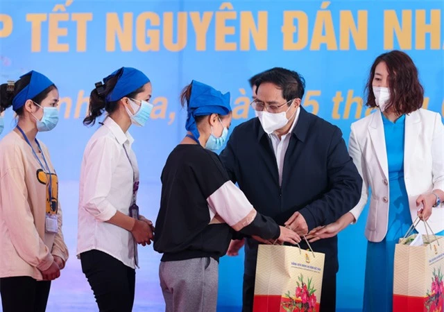 Thủ tướng Phạm Minh Chính: Tổ chức Tết vui tươi, an toàn, lành mạnh, tiết kiệm và tình nghĩa cho nhân dân - Ảnh 7. Thủ tướng Phạm Minh Chính: Tổ chức Tết vui tươi, an toàn, lành mạnh, tiết kiệm và tình nghĩa cho nhân dân - Ảnh 7.