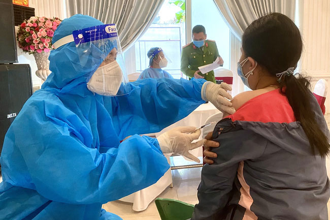 Bộ Y tế ban hành hướng dẫn mới đánh giá cấp độ dịch COVID-19