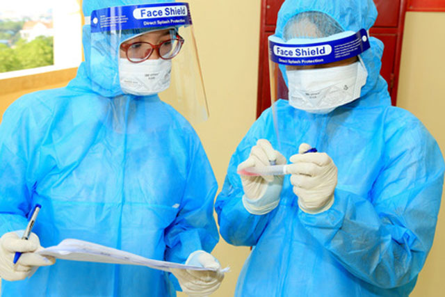 Ngày 30/1: Có 13.694 ca COVID-19, Hà Nội nhiều nhất với gần 3.000 ca; Việt Nam có 184 F0 nhiễm Omicron