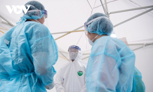 Cả nước có 13.694 ca COVID-19 mới, 55.018 người khỏi bệnh trong ngày 28 Tết