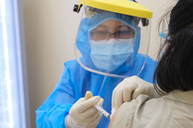 Đẩy nhanh tiêm vaccine COVID-19 dịp Tết