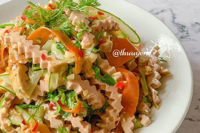 Tết nhà sẵn giò chả mang ra làm ngay món này thì hết trong nháy mắt mà giải ngán thì số 1!