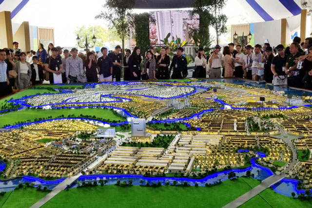 Nhà đất tiếp tục “nóng”, chung cư giá rẻ vắng bóng trong năm 2022