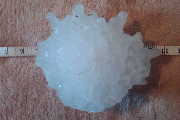 Mưa đá là gì, tại sao và bí ẩn của hiện tượng mưa đá hình Corona