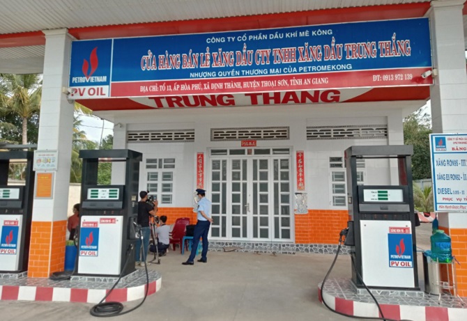 Miền Tây Nam Bộ: Tình trạng thiếu hụt xăng dầu tại các cửa hàng nhỏ do tâm lý găm hàng trục lợi

