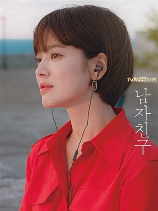 Hội mỹ nhân &quot;xuống tóc&quot; đóng phim: Song Hye Kyo được khen như nữ sinh, bạn gái Song Joong Ki bị chê kém sắc - Ảnh 30.