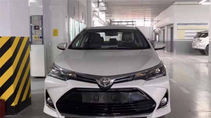 lộ giá bán toyota corolla altis 2022 sắp ra mắt tại việt nam