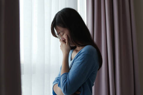 Về quê chồng đón Tết thấy bố chồng có thái độ lạ với mình, tôi tủi nhục khi biết lý do