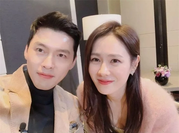 Lần đầu tiên Son Ye Jin trực tiếp thú nhận Hyun Bin chính là mối tình đầu của mình - Ảnh 3.