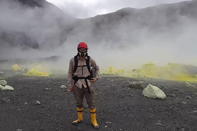 Sinh vật sống trong nước sôi, đầy chất độc: manh mối sự sống ngoài hành tinh