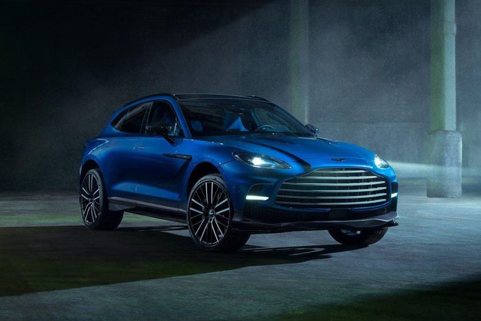 Aston Martin DBX707 là mẫu SUV mạnh và nhanh nhất thế giới