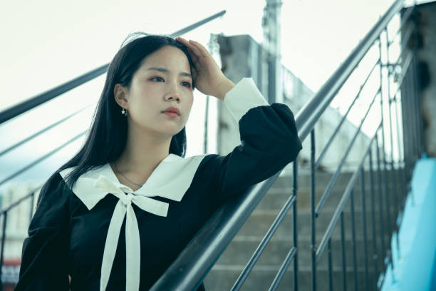 Cô giúp việc nhất định không về quê nghỉ Tết, tôi tình cờ phát hiện bí mật động trời