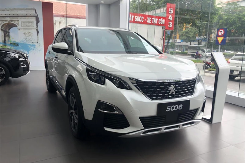 Peugeot 5008 2022.