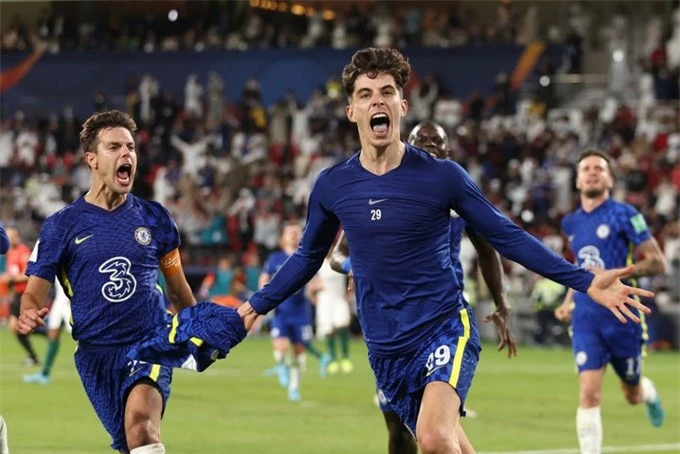 Havertz ấn định chiến thắng trên chấm 11m cho Chelsea