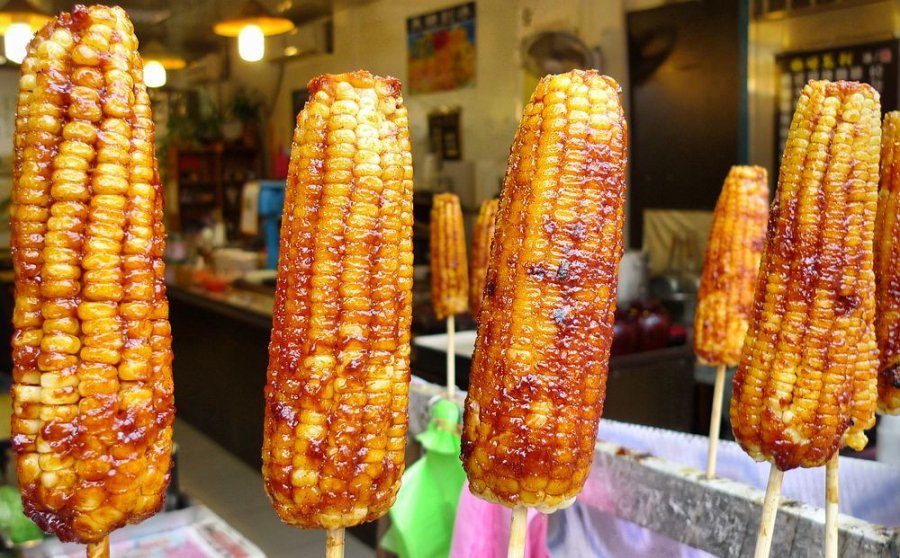 3 cách làm ngô nướng bằng nồi chiên không dầu, ngô thơm ngon không khô