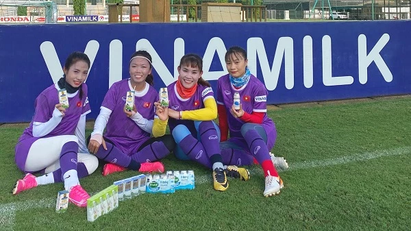 Các sản phẩm dinh dưỡng của Vinamilk đã đồng hành cùng các nữ cầu thủ, góp phần bổ sung năng lượng, nâng cao thể trạng để tập luyện và thi đấu.
