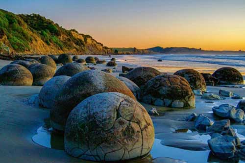 ‘Bãi biển trứng rồng’ kỳ ảo như trong truyền thuyết, càng ngắm càng mê hoặc