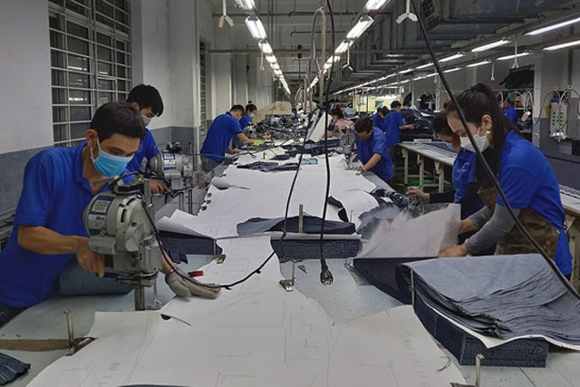 Doanh nghi&#x1EC7;p &#x201C;ch&#x1EA1;y &#x111;ua&#x201D; tuy&#x1EC3;n d&#x1EE5;ng &#x111;&#x1EA7;u n&#x103;m