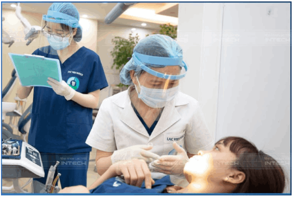 Niềng răng mắc cài kim loại mất bao lâu?