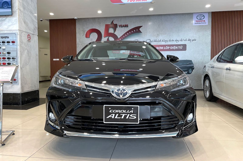3 mẫu xe Toyota giảm giá mạnh trong tháng 2/2022