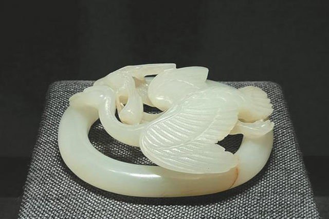 Xây làng Olympic, đào được cung điện 800 năm đầy kho báu