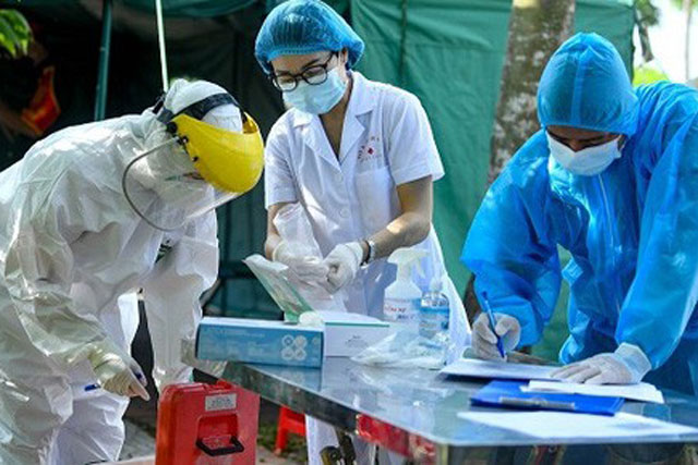 Sáng 16/2: Gần 3.000 ca COVID-19 nặng đang điều trị; vì sao 36 xã, phường ở TP Hồ Chí Minh tăng cấp độ dịch?