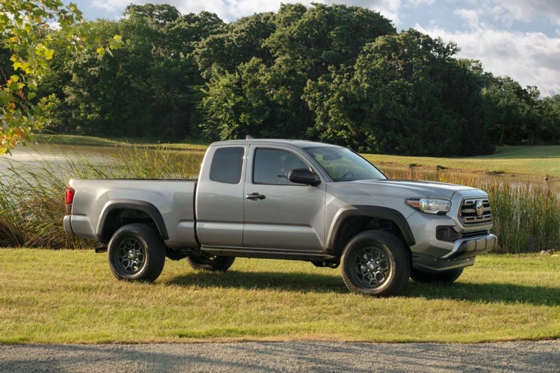 7. Toyota Tacoma (doanh số: 15.285 chiếc).