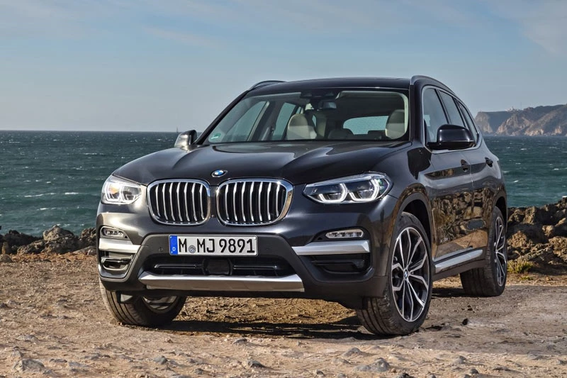 BMW X3.