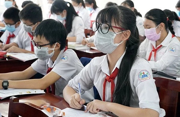 Học sinh tiểu học tại 12 quận nội thành Hà Nội sẽ tạm dừng trở lại trường học trực tiếp vào ngày 21/2.