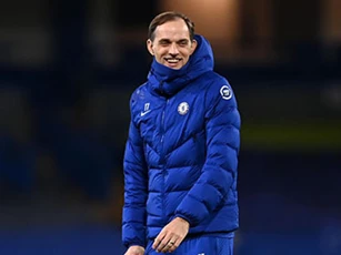 HLV Tuchel 'tung cờ trắng đầu hàng' Man City
