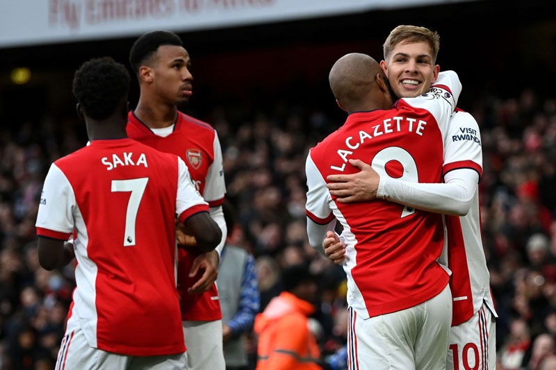 Phục hận thành công Brentford, Arsenal phả hơi nóng vào top 4