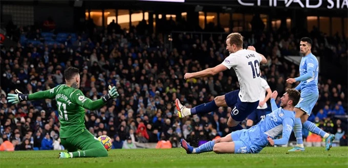 Kane một tay hủy diệt Man City ngay trên sân Etihad