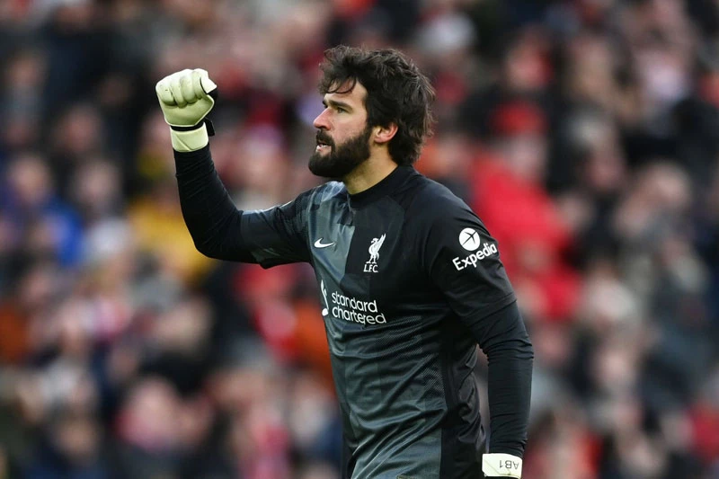 Thủ môn: Alisson Becker (Liverpool).