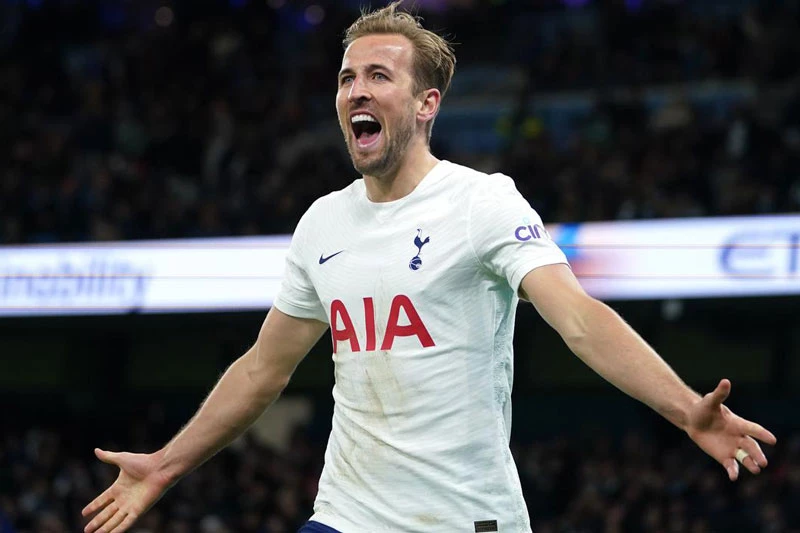 Tiền đạo: Harry Kane (Tottenham).