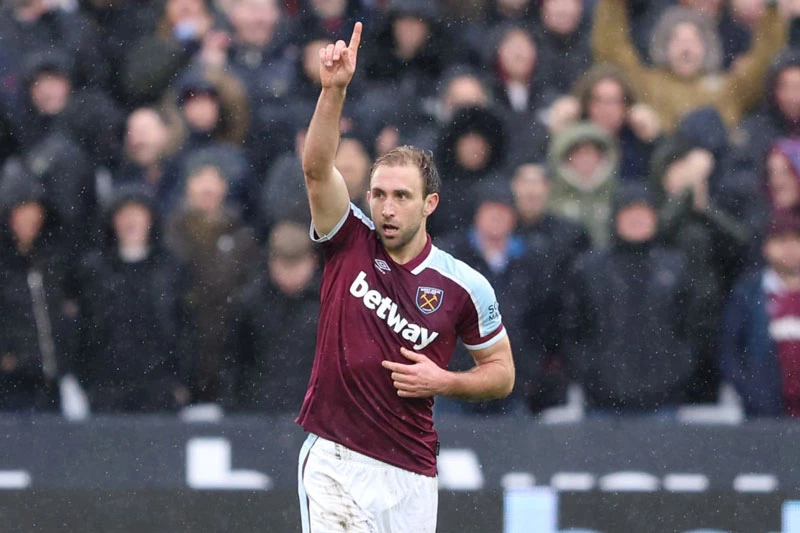 Hậu vệ: Craig Dawson (West Ham).