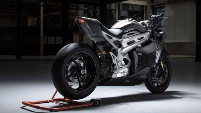 Cận cảnh mô tô điện Triumph TE-1 được trang bị sạc nhanh
