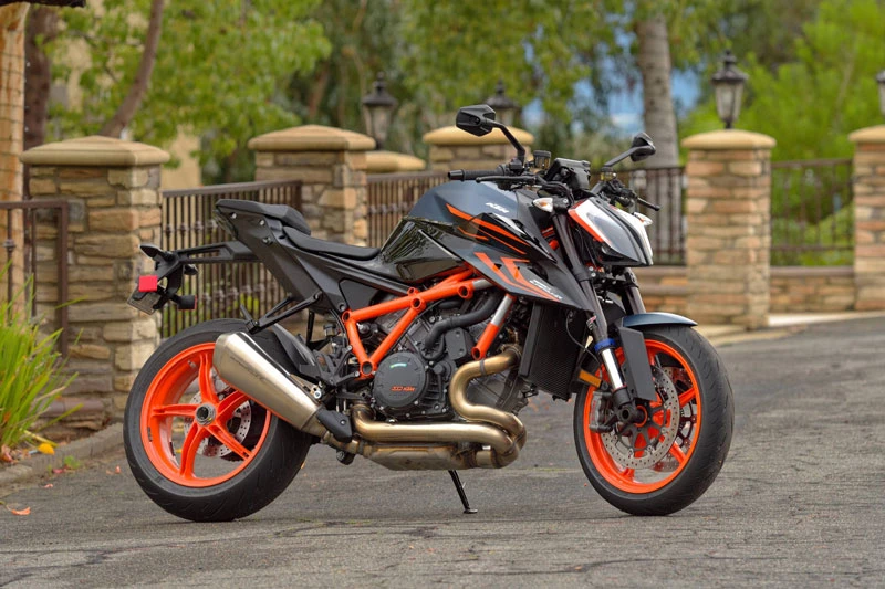 5. KTM 1290 Super Duke R.