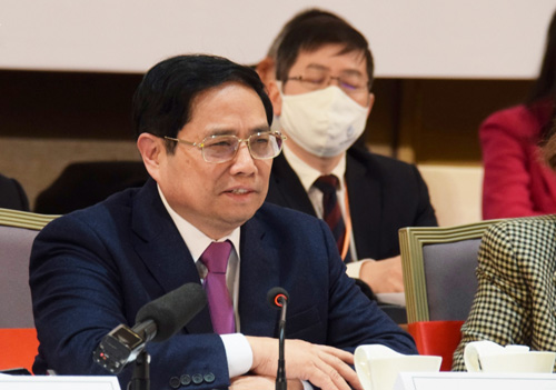 Thủ tướng kêu gọi doanh nghiệp "đồng cam cộng khổ", lợi ích hài hòa, rủi ro chia sẻ