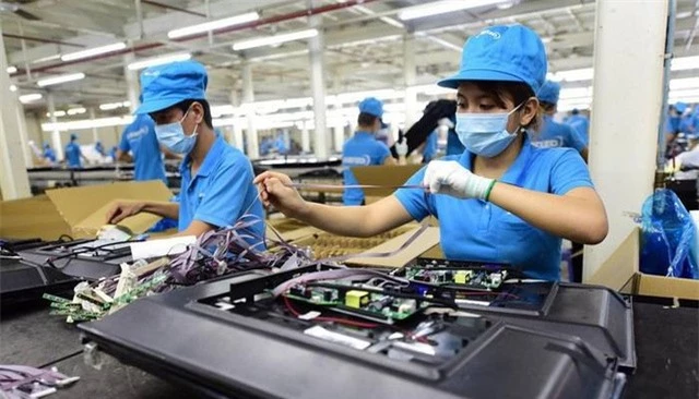 Kinh tế Việt Nam: Niềm tin vào sự phục hồi năm 2022 - Ảnh 1.