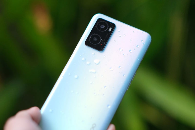 Cận cảnh Oppo A76: Chống nước, RAM 6 GB, màn hình 90Hz, sạc 33W, giá hơn 5 triệu