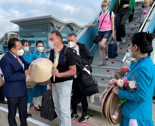 Khánh Hòa đặt mục tiêu đón hơn 1,2 triệu lượt khách du lịch trong năm 2022