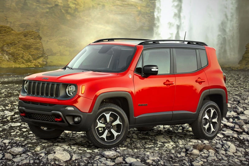 SUV subcompact: Jeep Renegade Trailhawk (khoảng sáng gầm: 220,98 mm).