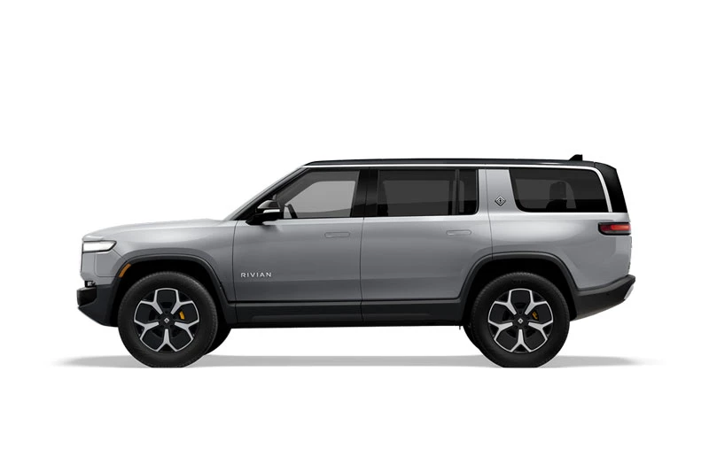 SUV hạng sang cỡ lớn: Rivian R1S (khoảng sáng gầm: 378,46 mm).