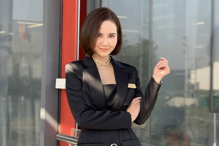 Thời trang công sở của Minh Hằng, Huyền Lizzie trên phim khiến hội chị em mê mệt