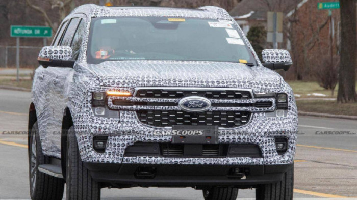 Ford Everest được nâng cấp trước khi ra mắt thế mới