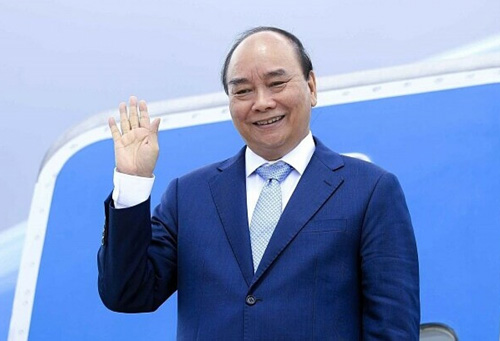 Chủ tịch nước Nguyễn Xuân Phúc lên đường thăm cấp Nhà nước tới Singapore