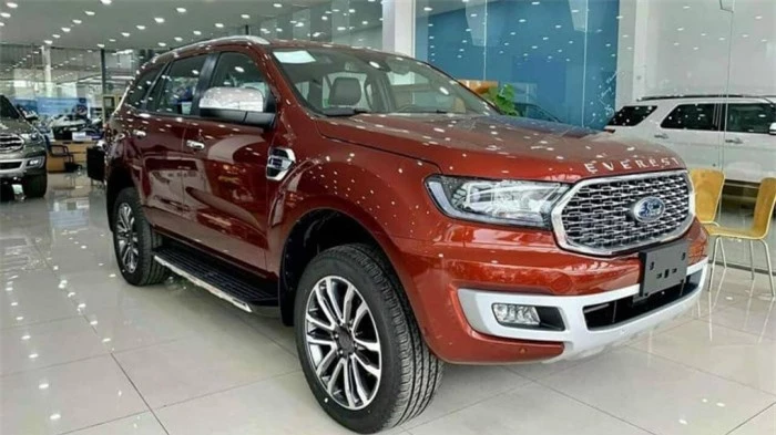 ford everest được nâng cấp trước khi ra mắt xe mới